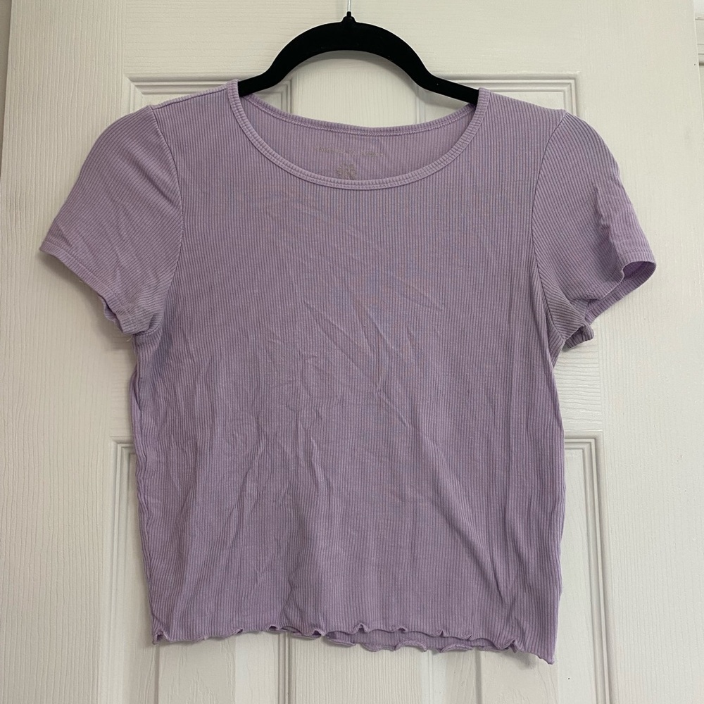American Eagle Lavender Ribbed Women's Cropped T-Shirt with Lettuce Edge